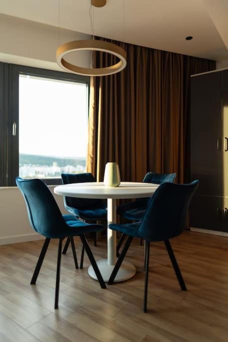 Nest Inn Azure Apartment Kaloşvar Dış mekan fotoğraf